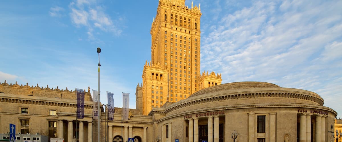 Palais de la culture et des sciences montrant patrimoine architectural et patrimoine historique
