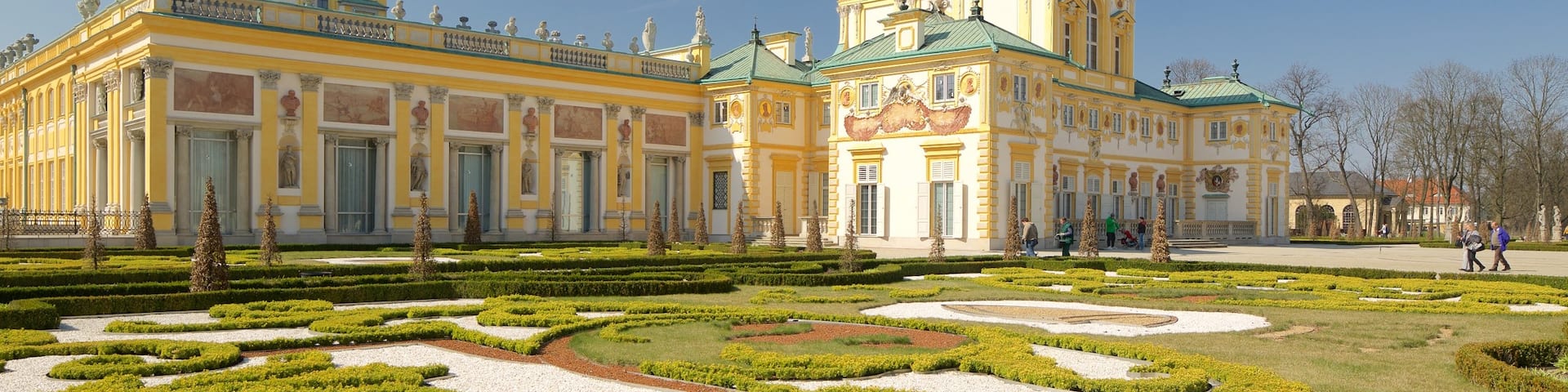 Wilanow Palace featuring heritage elements, heritage architecture and a park