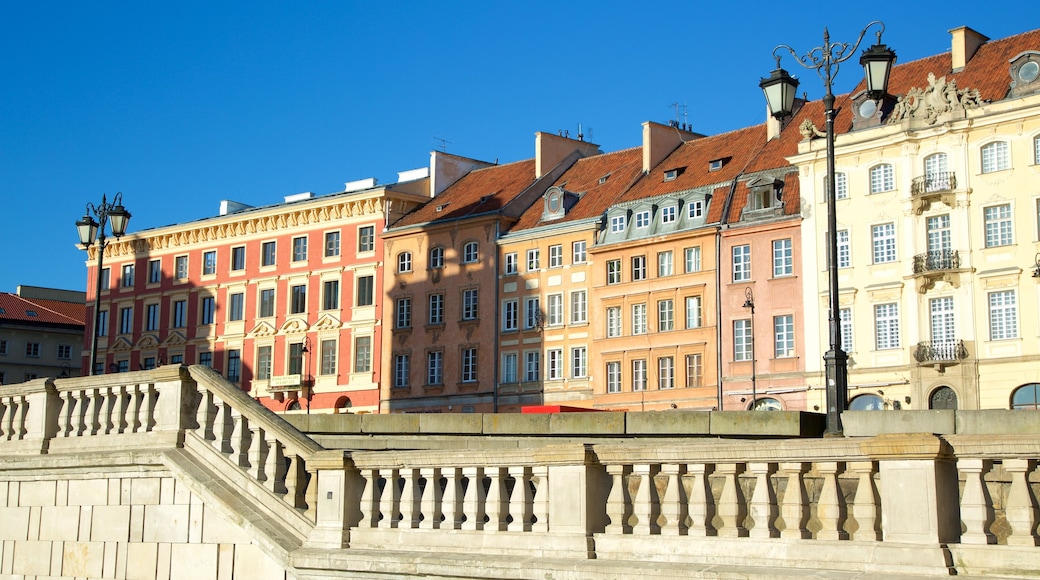 Schloßplatz welches beinhaltet Stadt