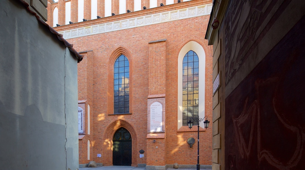 S:t Johannes katedral som visar en kyrka eller katedral