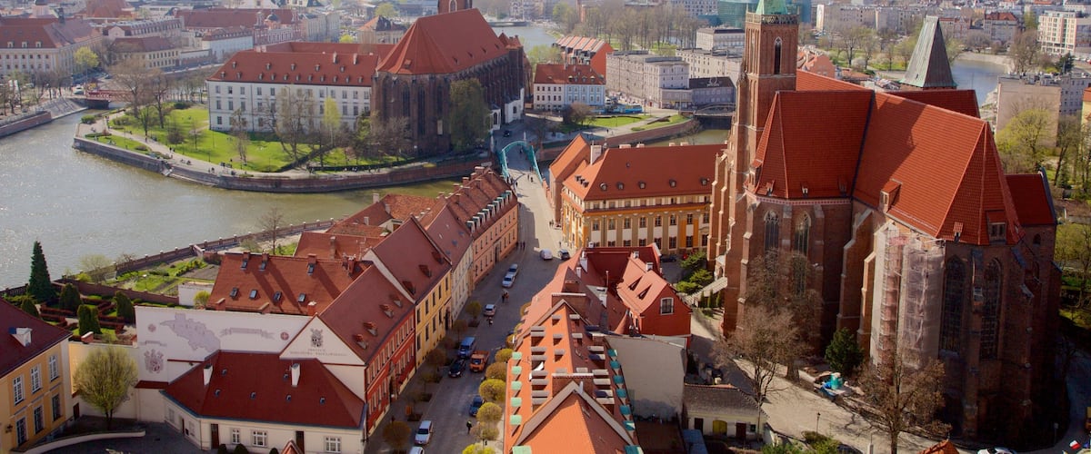 Wroclaw Cathedral featuring heritage elements and a church or cathedral