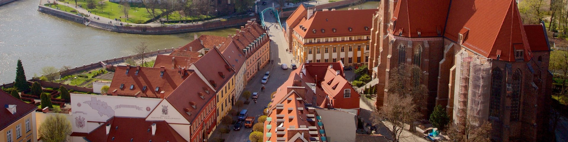 Wroclaw Cathedral showing a church or cathedral and heritage elements