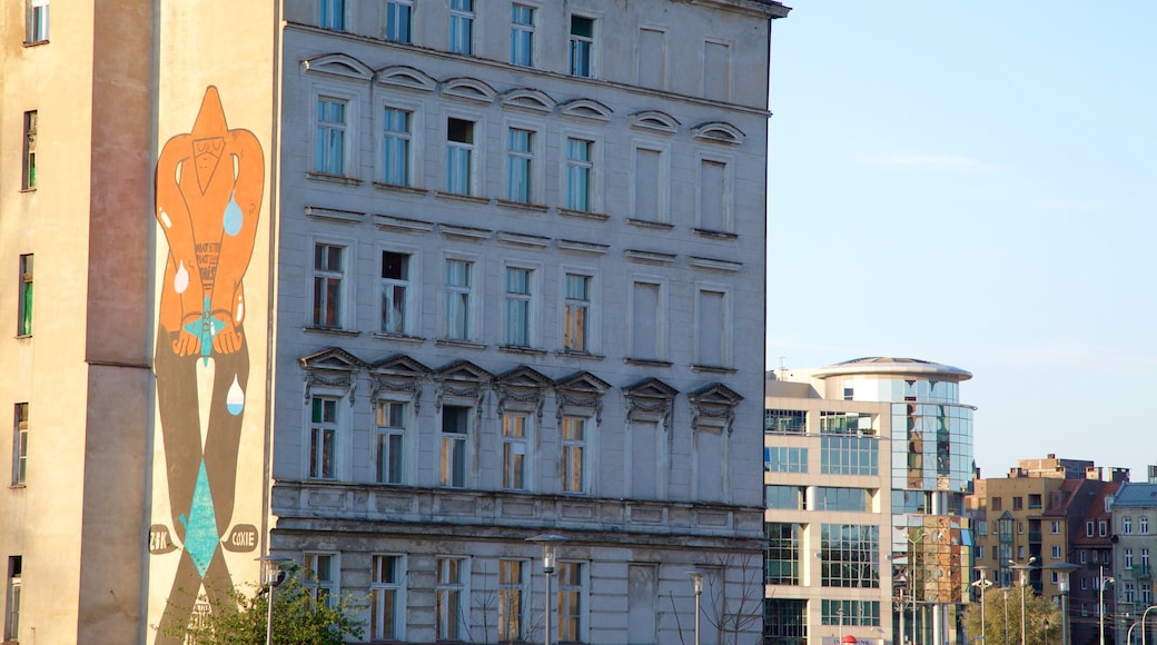 Wroclaw showing a city and outdoor art