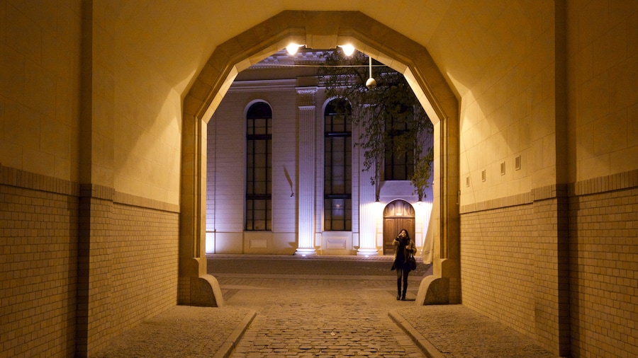 Pologne mettant en vedette éléments religieux