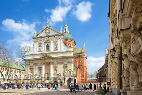 Krakau das einen Kirche oder Kathedrale, Straßenszenen und Platz oder Plaza