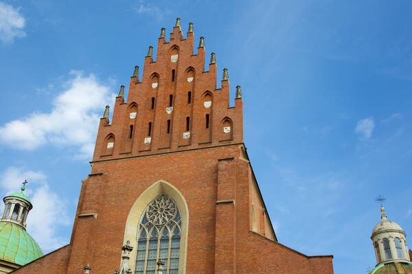 Eglise de la Sainte-Trinité mettant en vedette église ou cathédrale