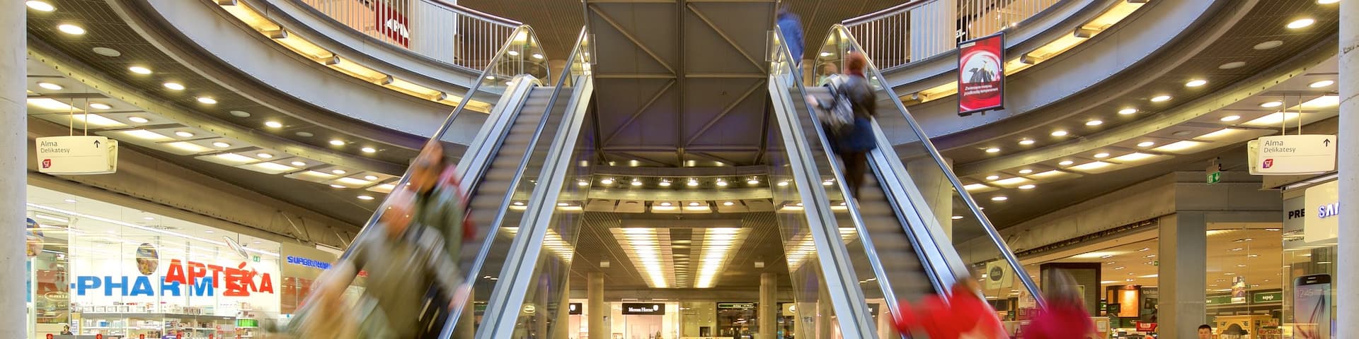 Stary Browar Shopping and Art Centre showing shopping and interior views