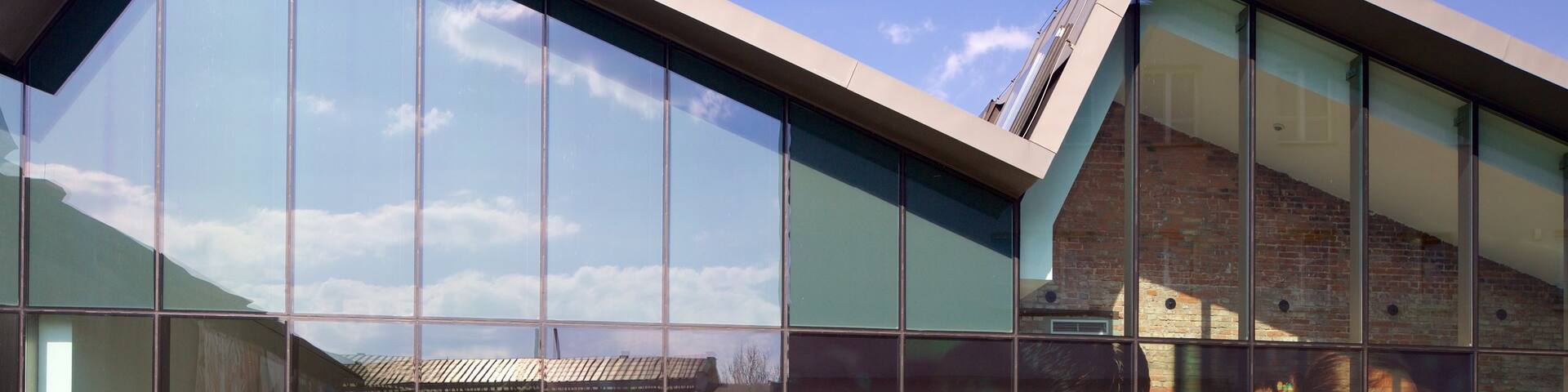 Krakow featuring art and modern architecture