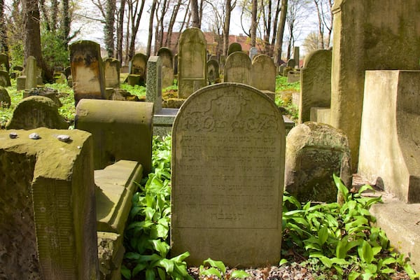 Cracovie mettant en vedette cimetière