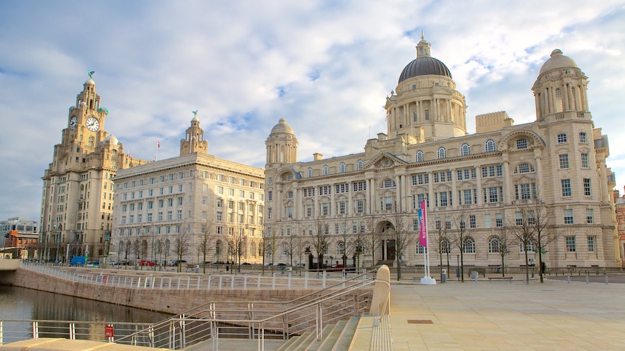 Liverpool featuring heritage architecture