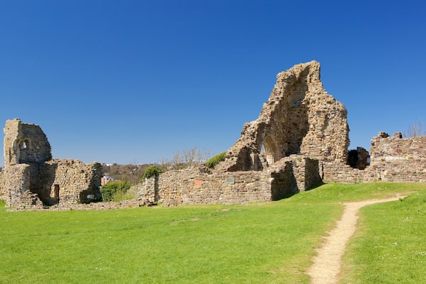 Château de Hastings mettant en vedette patrimoine historique et bâtiments en ruines