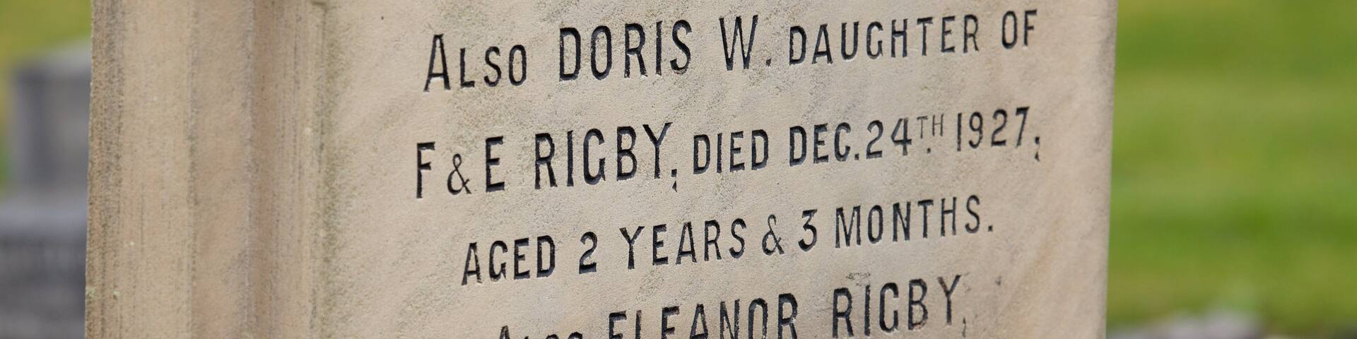 Liverpool featuring a cemetery