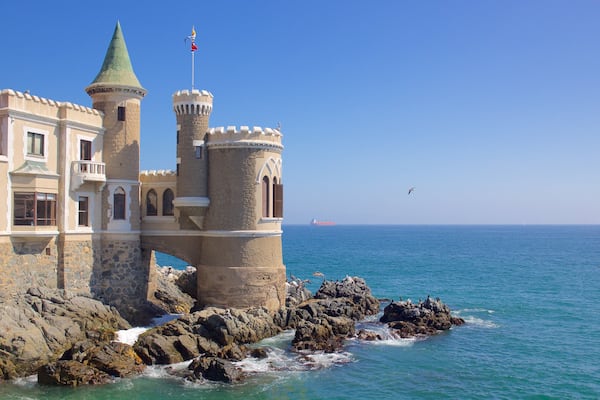 Wulff Castle which includes heritage elements, general coastal views and a castle