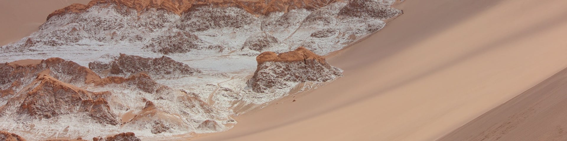 Vallée de la lune montrant vues du désert