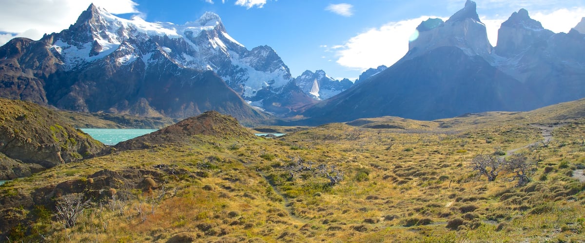 Torres Del Paine das einen ruhige Szenerie und Landschaften