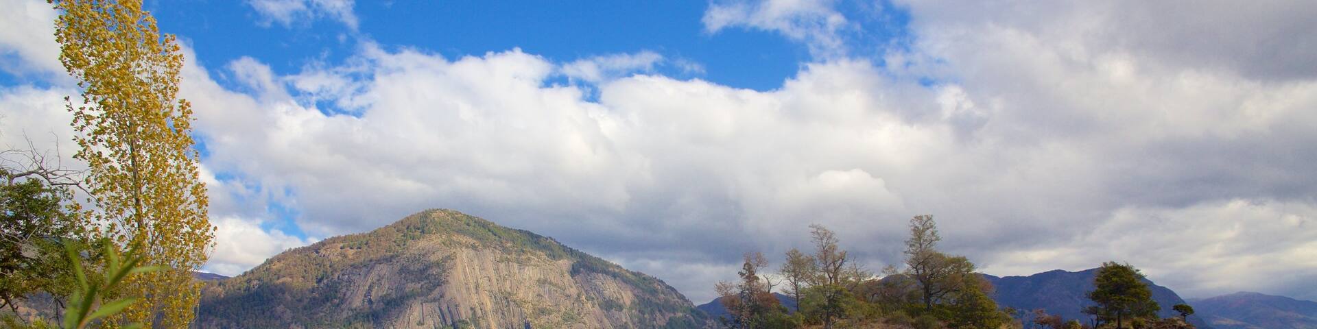 San Martin de los Andes showing a lake or waterhole
