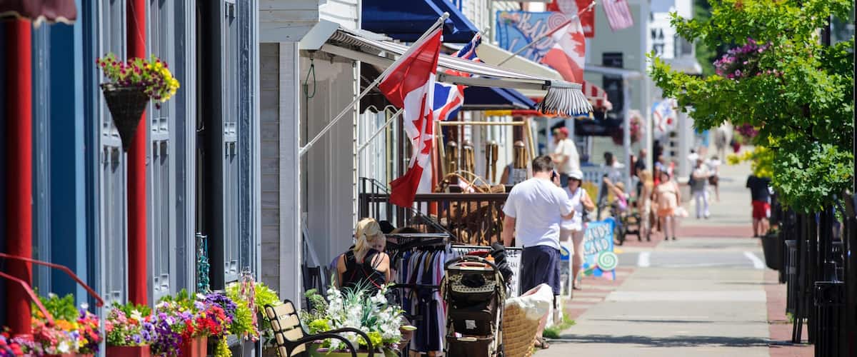 St. Andrews featuring street scenes