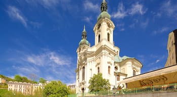 Church of St. Mary Magdalene mostrando architettura d\'epoca, chiesa o cattedrale e oggetti d\'epoca