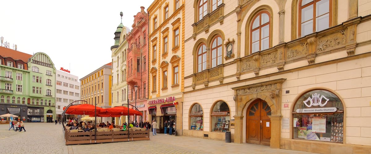 Olomouc featuring kaupunki ja tori