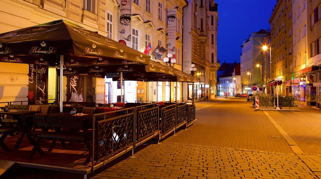 Brno som inkluderar en stad och nattliv