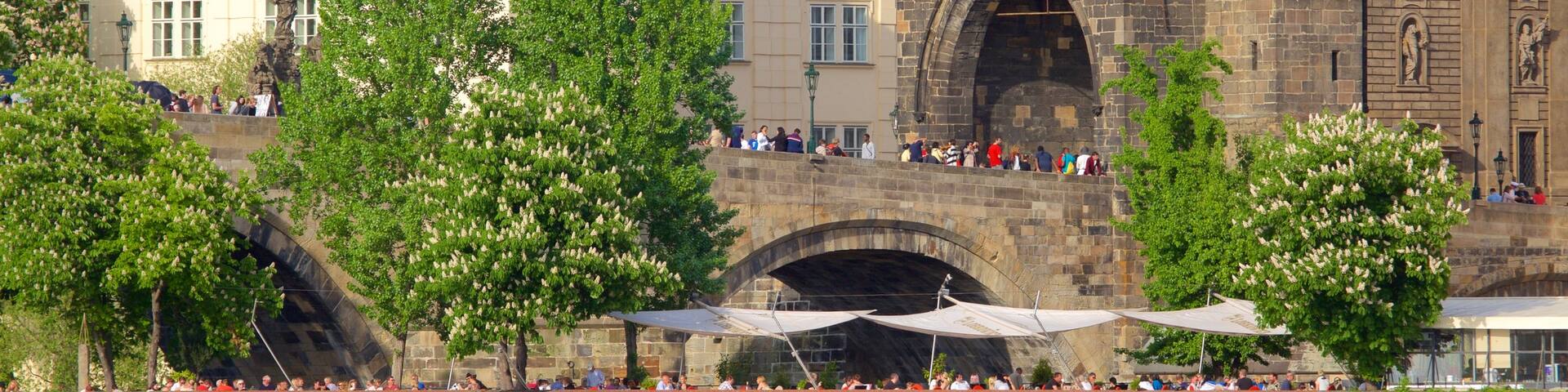 Altstädter Brückenturm das einen Geschichtliches und Stadt