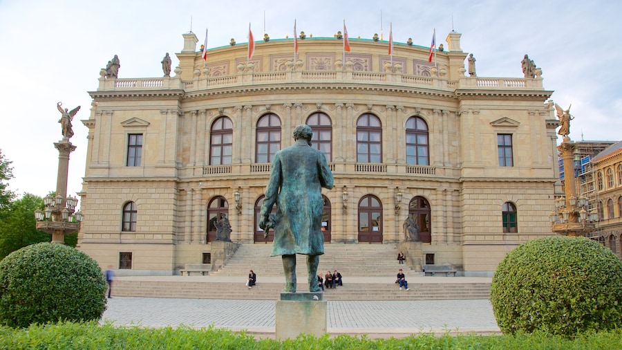 Rudolfinum showing a statue or sculpture, heritage architecture and a city