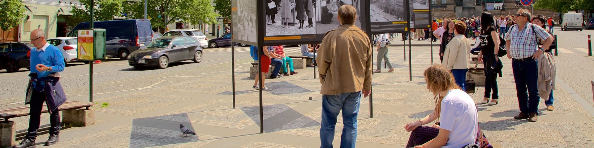 Czech National Museum featuring street scenes, a city and outdoor art