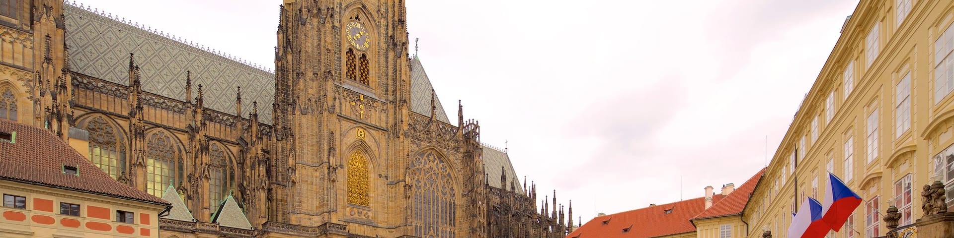 St. Vitus Cathedral showing a square or plaza, a city and heritage elements