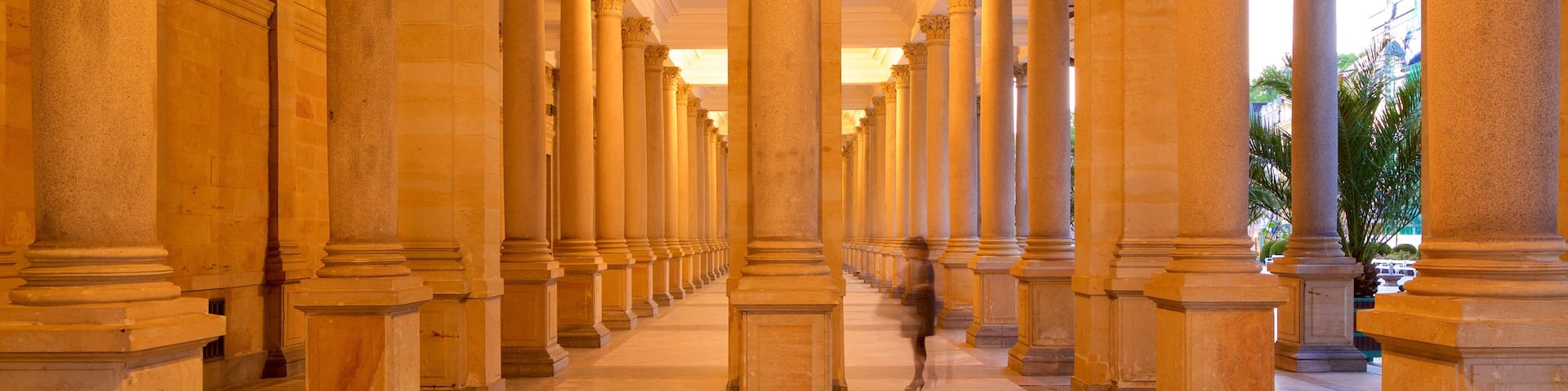 Mill Colonnade showing heritage architecture and heritage elements