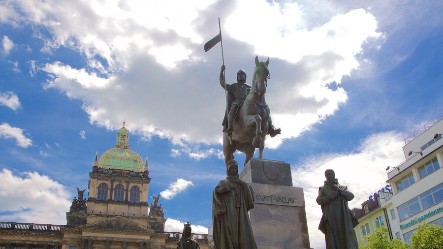 Monumento a San Venceslao caratteristiche di monumento, statua o scultura e oggetti d\'epoca