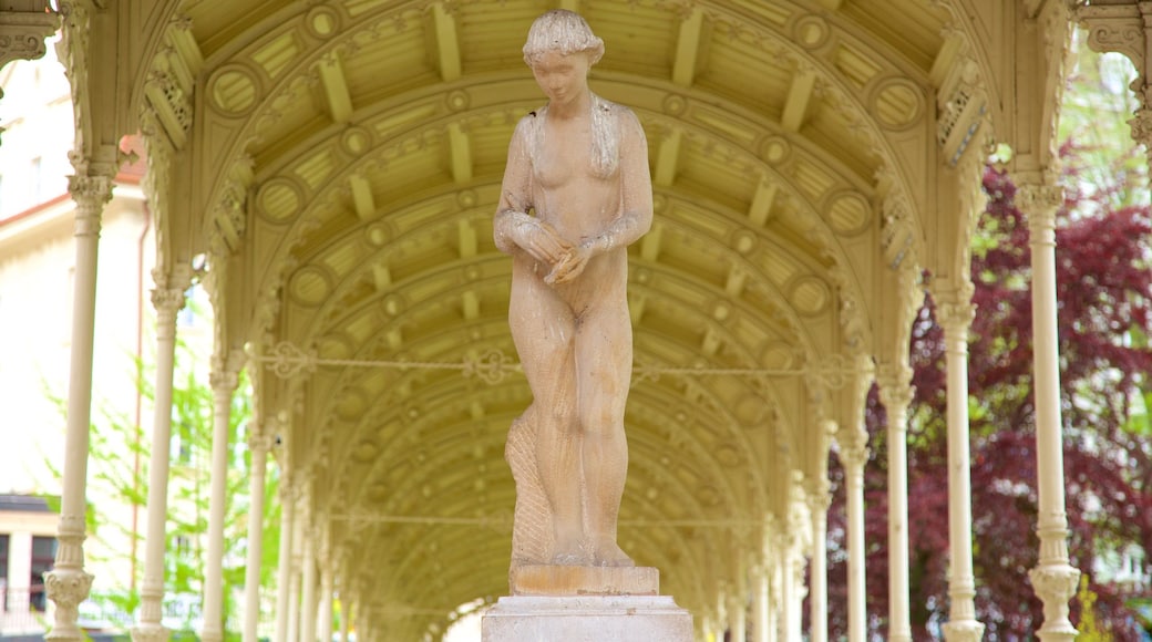 Karlovy Vary showing a statue or sculpture