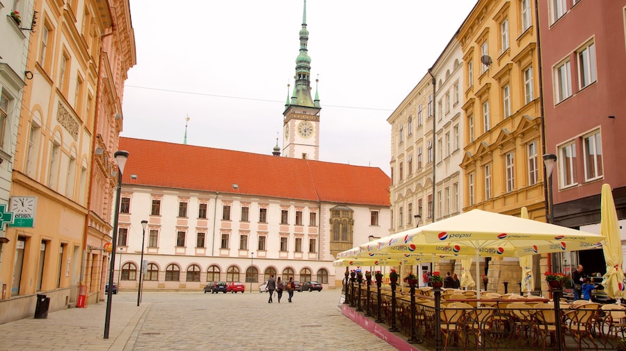 Olomouc mostrando imágenes de calles y una ciudad