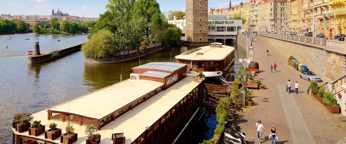 Nové Město som omfatter en bugt eller havn