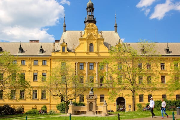 Prague montrant patrimoine historique et patrimoine architectural