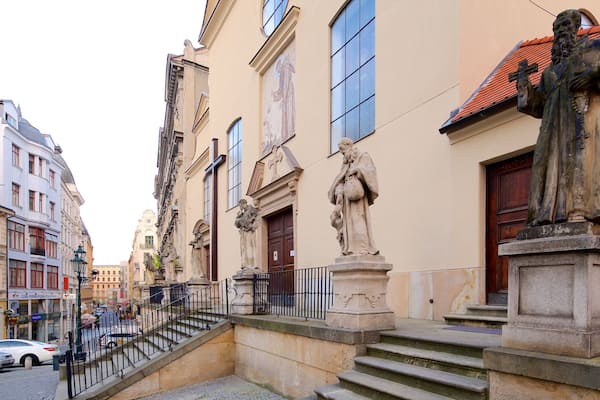 Brno mit einem Geschichtliches und Stadt