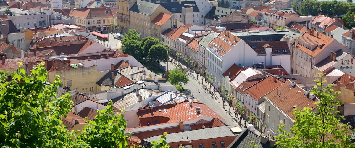 Trencin showing a city