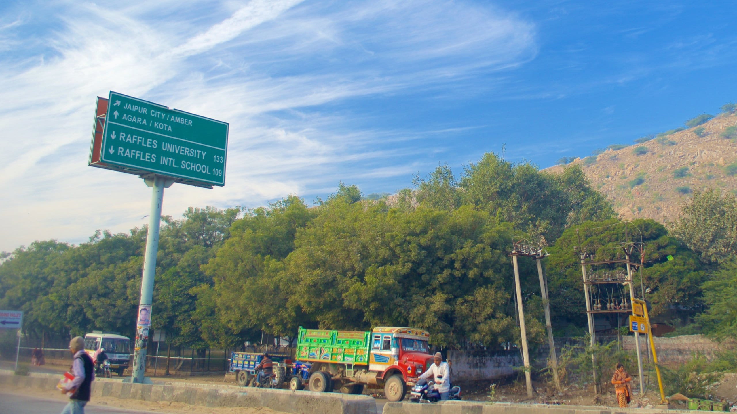 Jaipur which includes vehicle touring