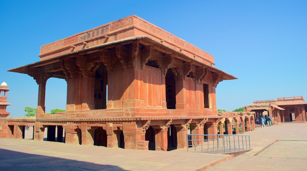 Fatehpur Sikri som visar ett tempel eller plats för dyrkan