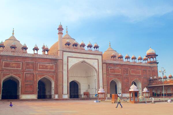 Jama Masjid das einen Platz oder Plaza und Moschee