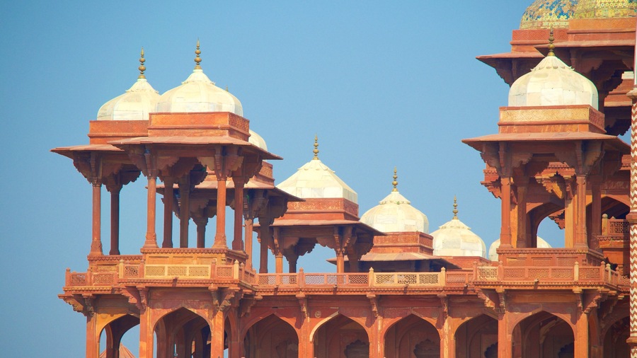 Sikandra showing a monument
