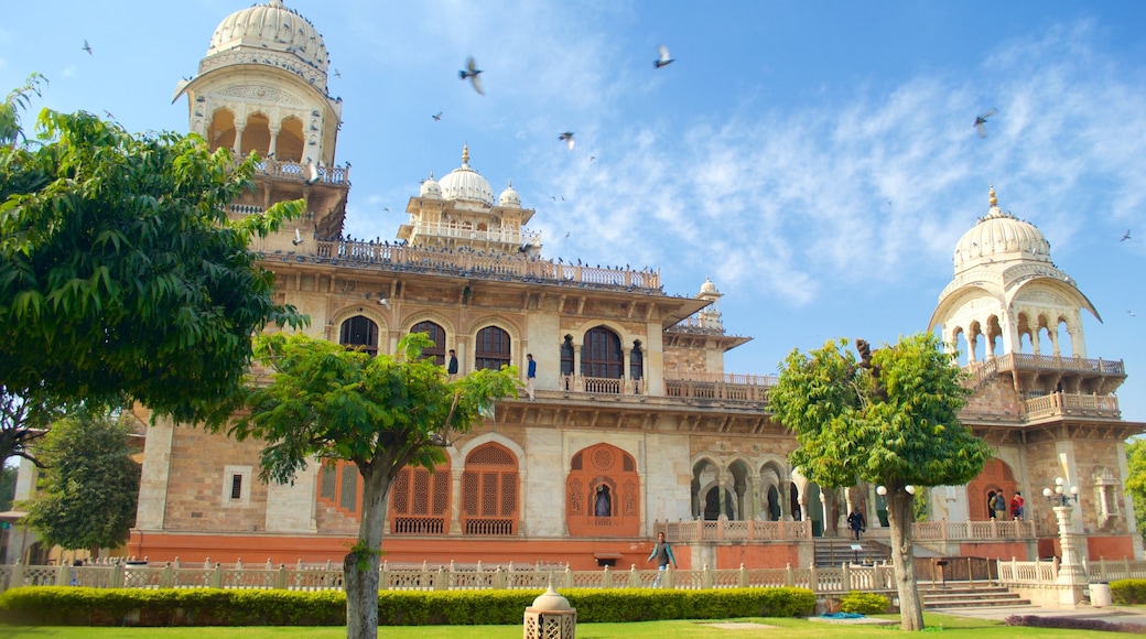 Central Museum featuring heritage architecture