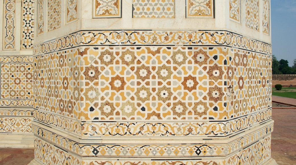 Itmad-ud-Daulah\'s Tomb inclusief een monument, historisch erfgoed en een begraafplaats