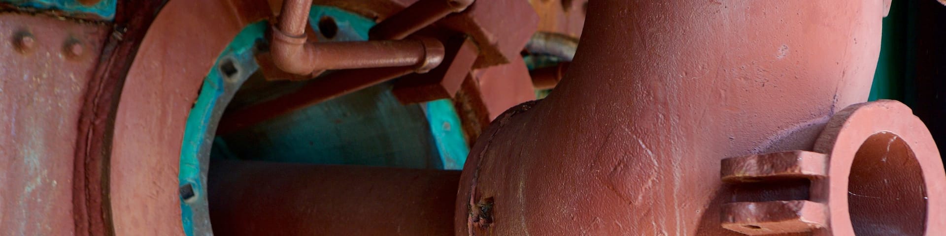 Sloss Furnaces showing industrial elements