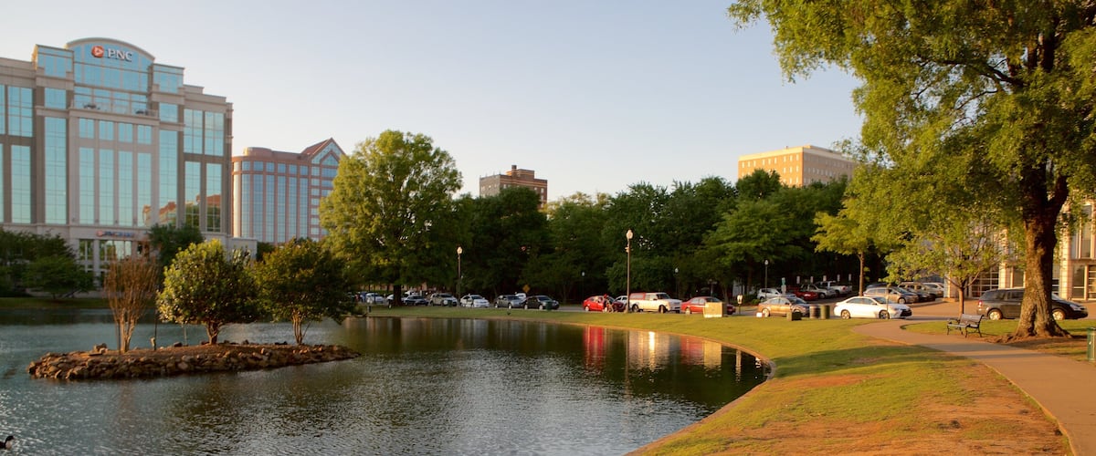 Huntsville featuring a garden