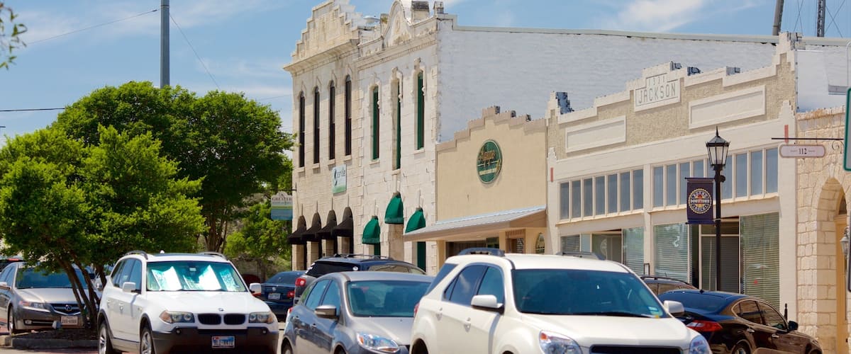 Round Rock que incluye una pequeña ciudad o pueblo