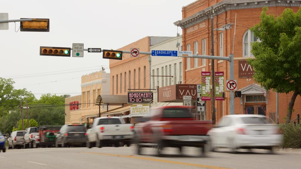 San Marcos which includes street scenes