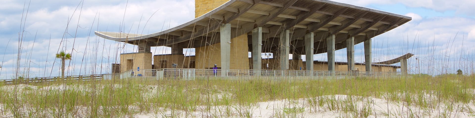 Gulf State Park showing modern architecture