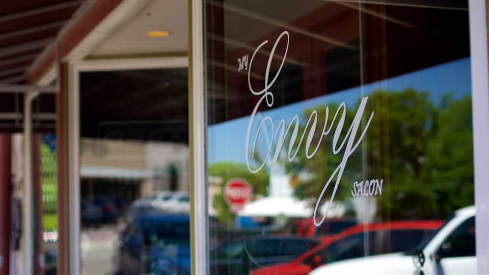 Round Rock showing signage