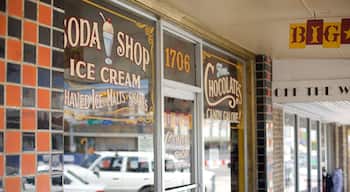 South Congress featuring signage