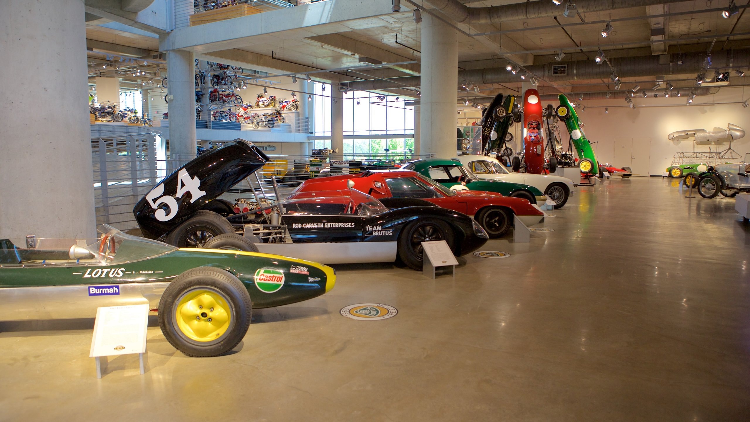 バーバー モータースポーツ パーク バーミンガム旅行 エクスペディア